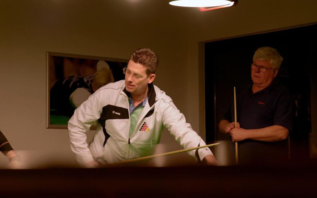 Einweihung neuer Snooker-Räume – Snooker kennenlernen